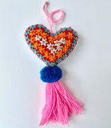 Corazón bordado a mano