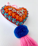 Corazón bordado a mano