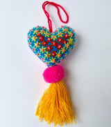 Corazón bordado a mano