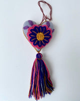 Corazón bordado a mano