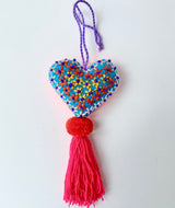 Corazón bordado a mano