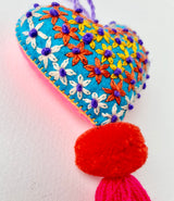 Corazón bordado a mano