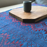 Camino tejido geométrico