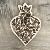 Corazón Boleado con milagritos blanco